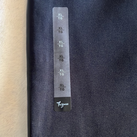 🆕 NWT Leather look maternity leggings size XL - Picture 4 of 4